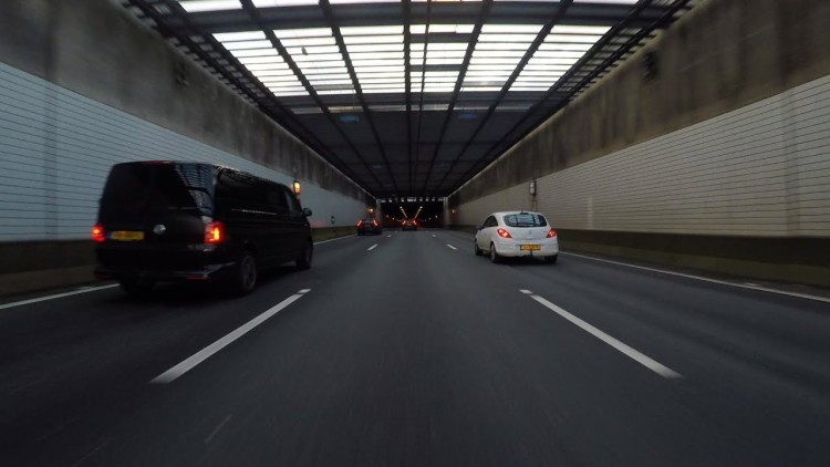 Lange nachtafsluiting Noordtunnel (A15) van 29 op 30 augustus
