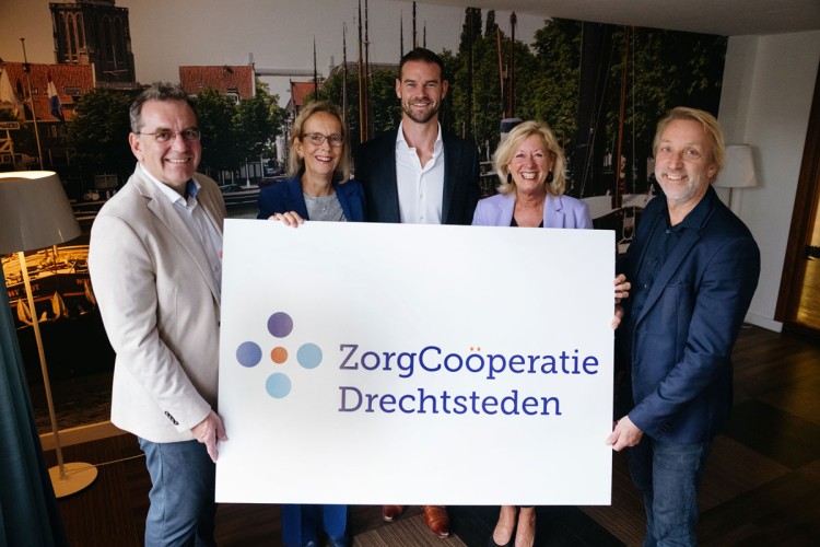 Zorgorganisaties tekenen voor oprichting ZorgCoöperatie Drechtsteden