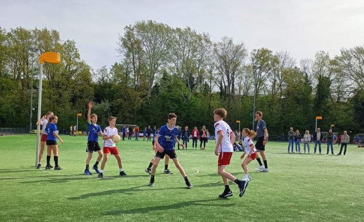 Korfballers Albatros C1 verslaat Nieuwerkerk
