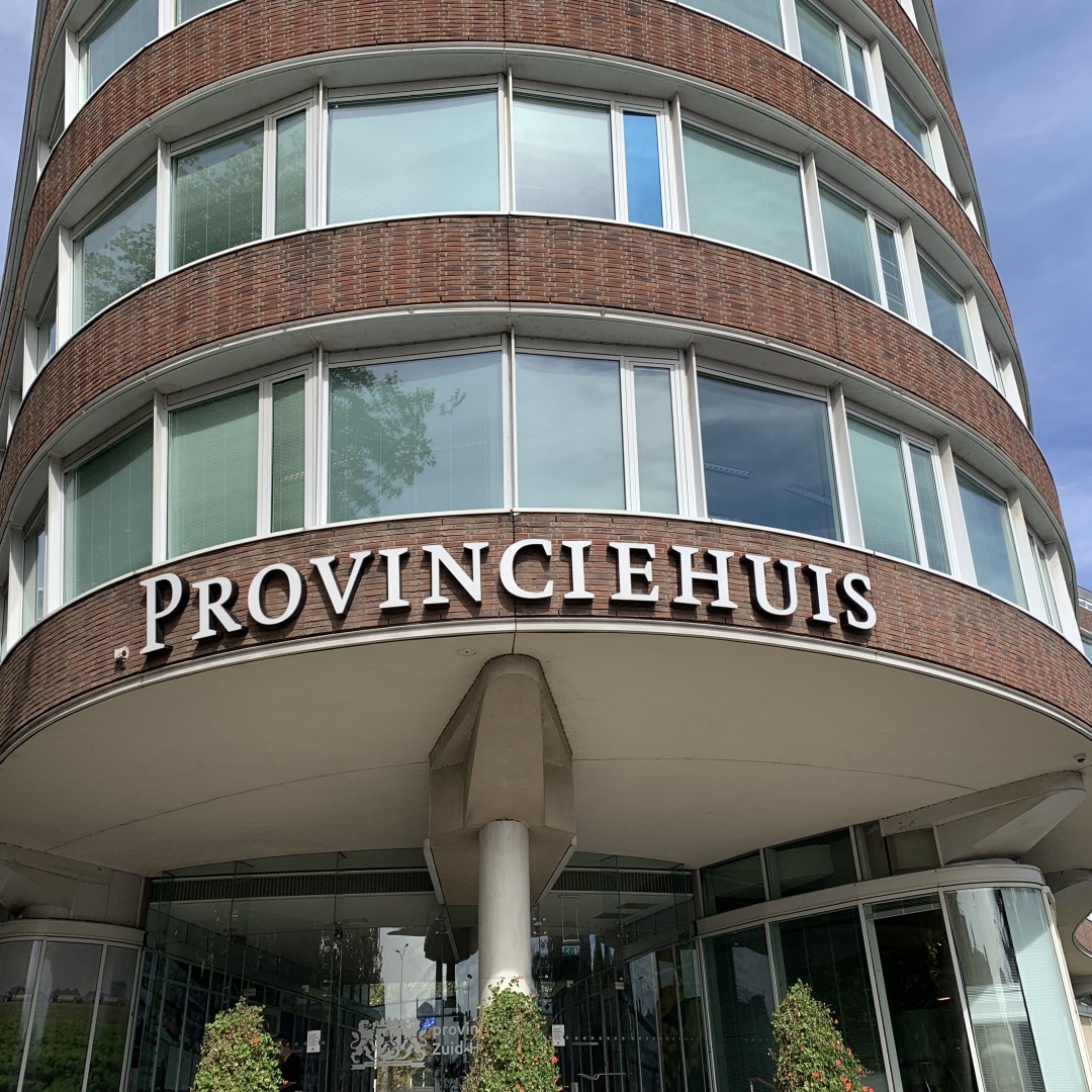 Zwijndrecht loopt achterstand opvang statushouders in, discussie blijft volop spelen