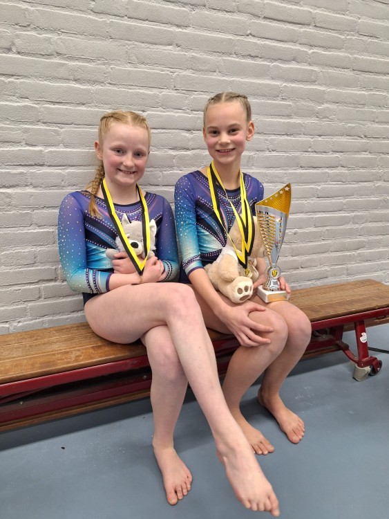 Eremetaal voor O&O-turnsters bij de Haagse Donar-Cup