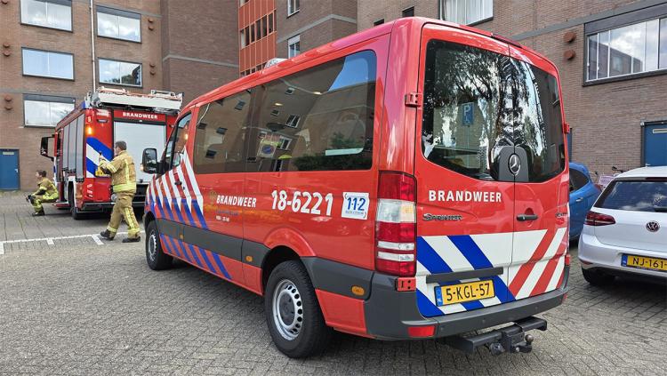 Stinkende brommer veroorzaakt overlast in flat aan De Lus