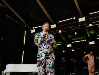 Album afbeelding 1: 'Opperstalmeester' Cees van der Meer is er nog lang niet klaar mee! Bijna 20 jaar present voor de presentatie