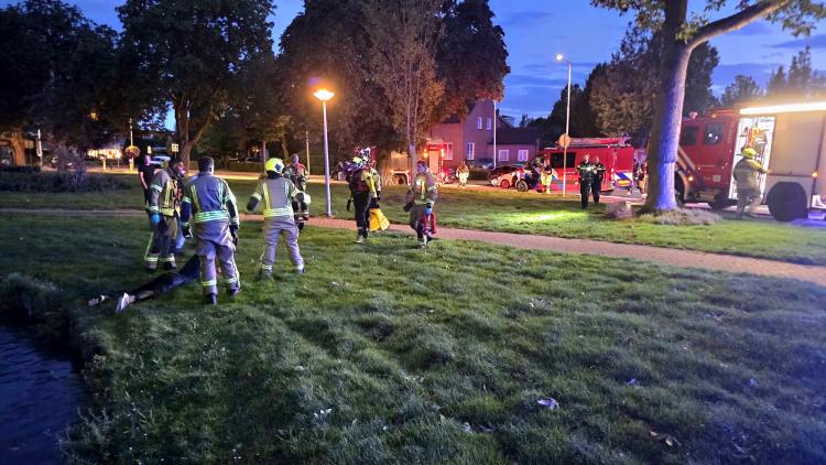 Verwarde man aangetroffen in water bij park aan Willem van Oranjelaan