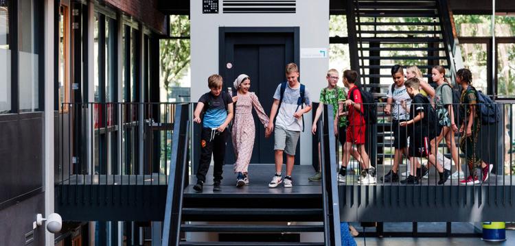 Loket Zwijndrechtse Waard krijgt nieuwe naam: vmbo-school gaat verder als Farante College