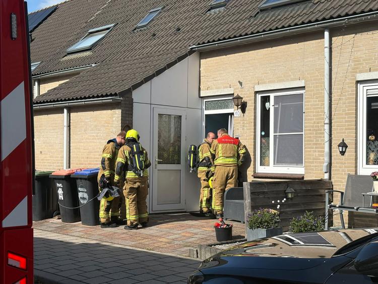Brandweer rukt uit voor gaslucht aan Trompetstraat