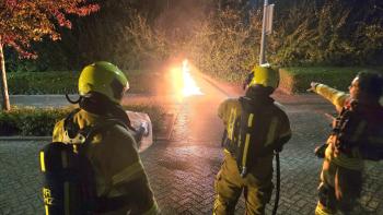 Meerdere prullenbakken in brand op parkeerterrein Albert Schweitzer Ziekenhuis