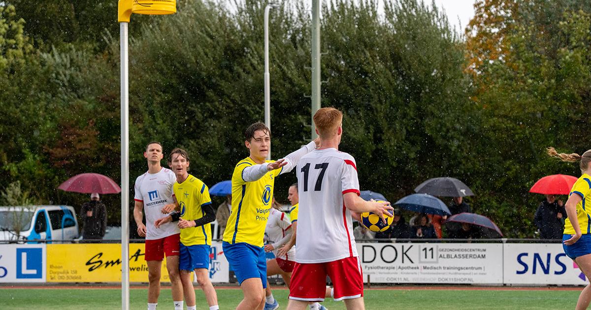 CKV Albatros sluit veldcompetitie af met ruime nederlaag bij Kinderdijk
