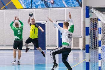 Handbalheren Conventus starten seizoen met nederlaag bij Rotterdam