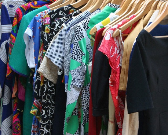 Modeshow en -verkoop in De IJsvogel