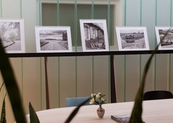 Kunsttentoonstelling Cees van Rijswijk in Midden-Inn