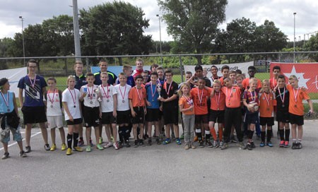 Heer Oudelands Ambacht ook  winnaar van 2e Wijkvoetbaltoernooi