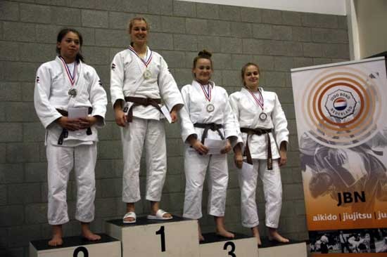 Judoka Nadia Swinkels kampioen van het district Zuid-Holland 