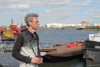 Album afbeelding 2: Leo Apon ten voeten uit (Foto: Albert de Jong)